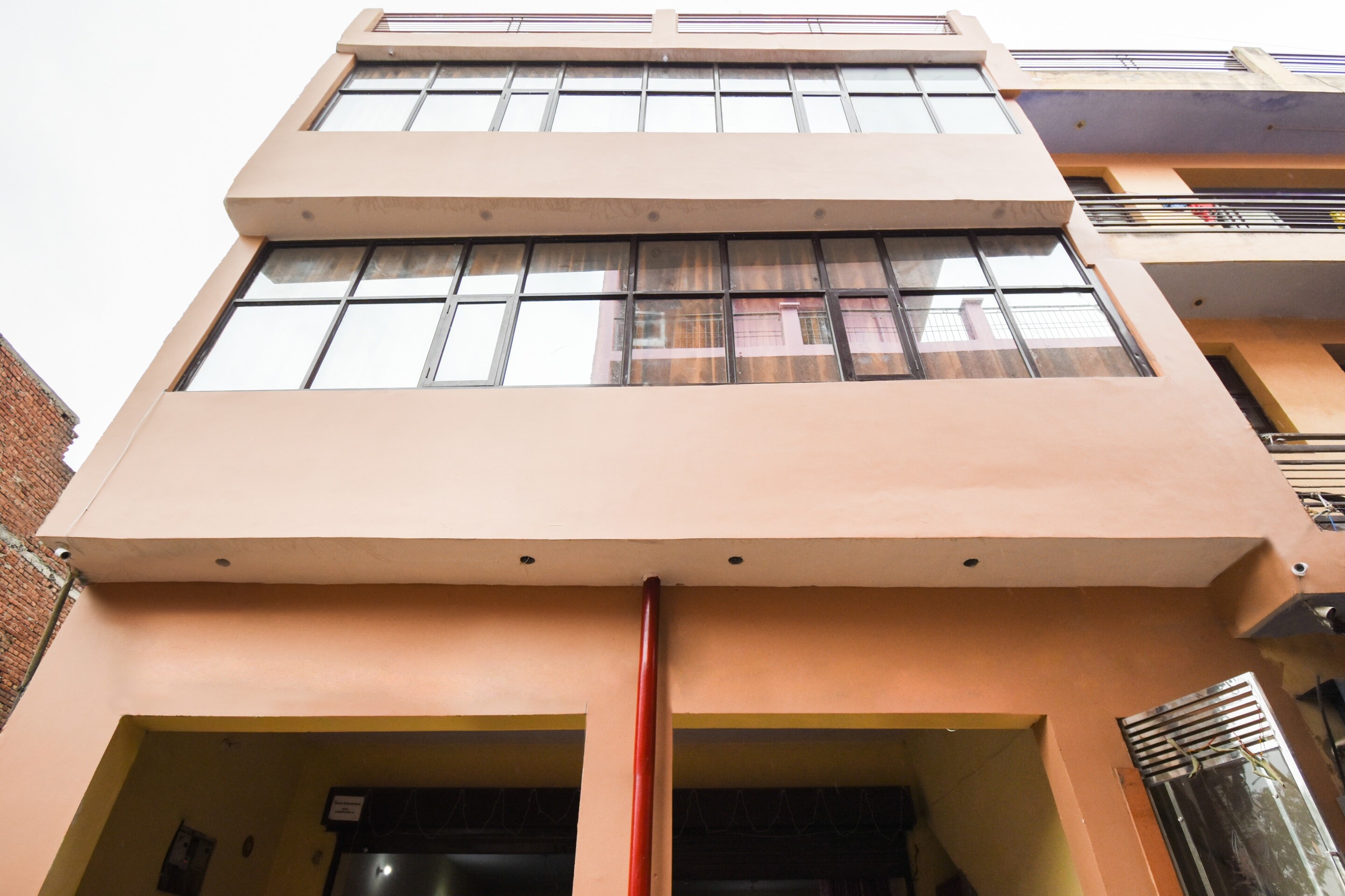 Hotel O Chandigarh Inn - Tap to explore photos