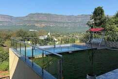 Nuwara Eliya  5BHK Villa