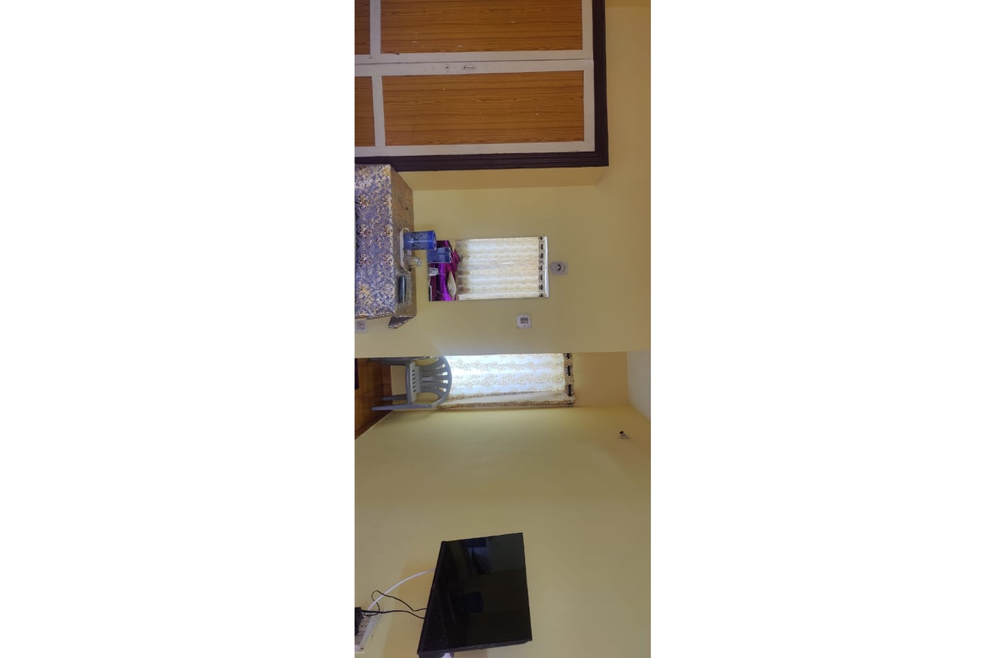 PICNIC RESIDENCY - Tap to explore photos