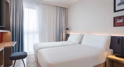 Hampton by Hilton Celle Room Type - SUPER KING ROOM