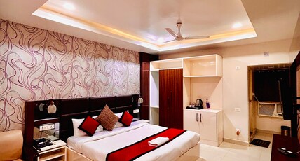 Hotel Crystal Blue Room Type - Deluxe