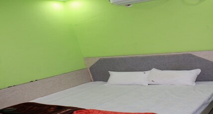 Hotel Meghna And Restaurants Room Type - Deluxe Non Room