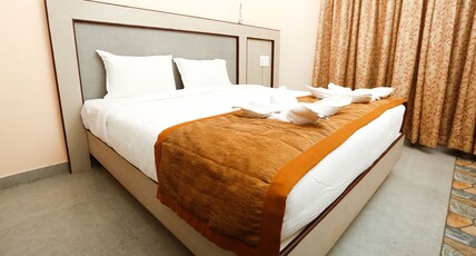Silver Line Retreat Hotels Room Type - Deluxe Double Room Silver Line Retreat Hotels Room Type - Deluxe Double Room