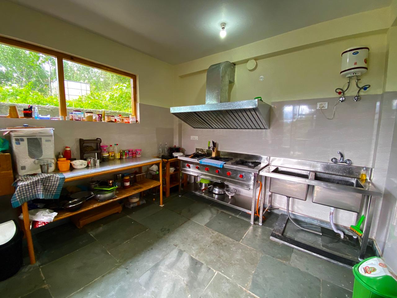 CASA AMOR | ROOMS IN A HOMESTAY - Tap to explore photos