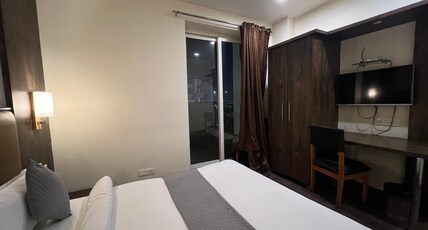 The Platinum By MNG Group Room Type - Super Deluxe Room