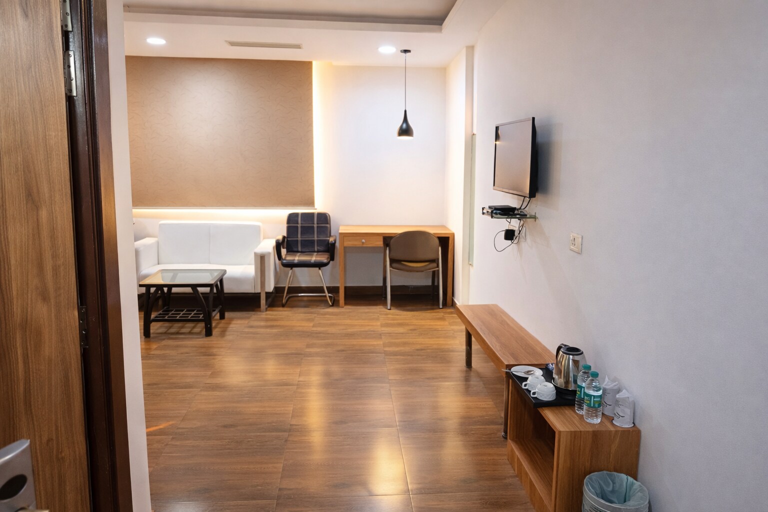 The Dwelling Paradise Hotel City - Greater Noida - Tap to explore photos