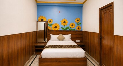 Hotel Rudra I Affordable Rooms Room Type - Deluxe Premium Non-AC Double Bedroom