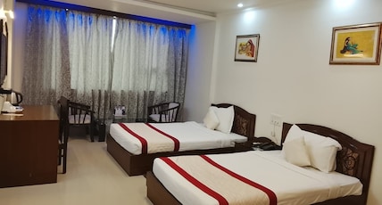 Bodhgaya Regency Hotel - 600 Metre from Mahabodhi Temple Room Type - Executive Double or Twin Bed Room Bodhgaya Regency Hotel - 600 Metre from Mahabodhi Temple Room Type - Executive Double or Twin Bed Room