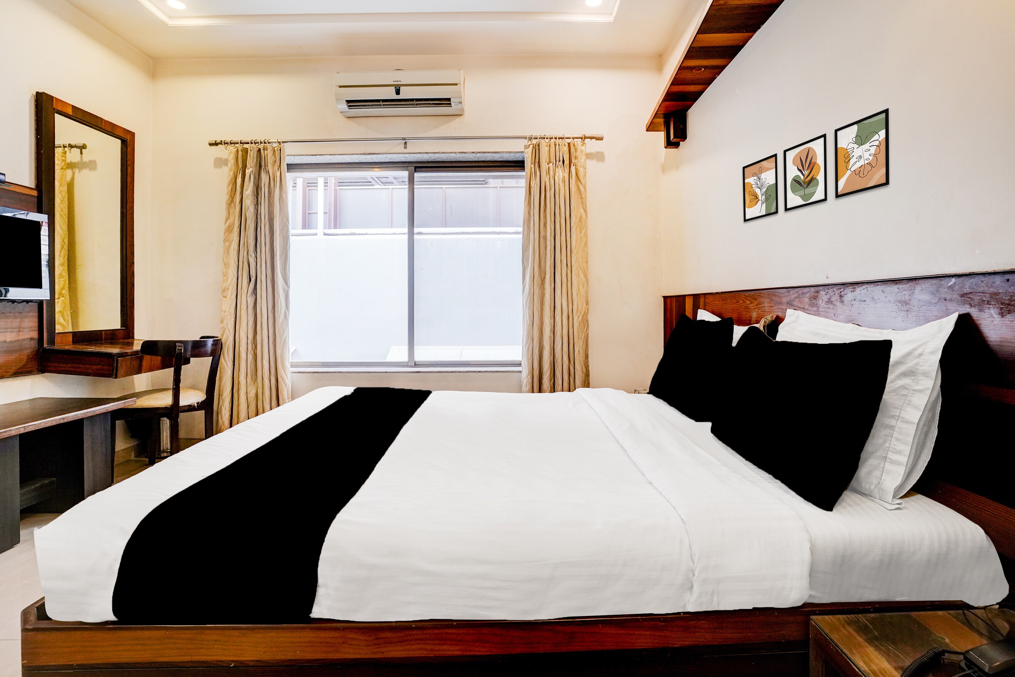 Hotel O The Satyan Inn - Tap to explore photos