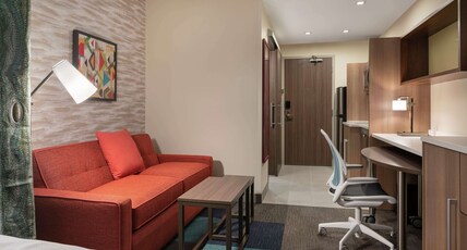 Home2 by Hilton Denver Downtown Convention Center Room Type - 1 KING STUDIO SUITE CTY VW