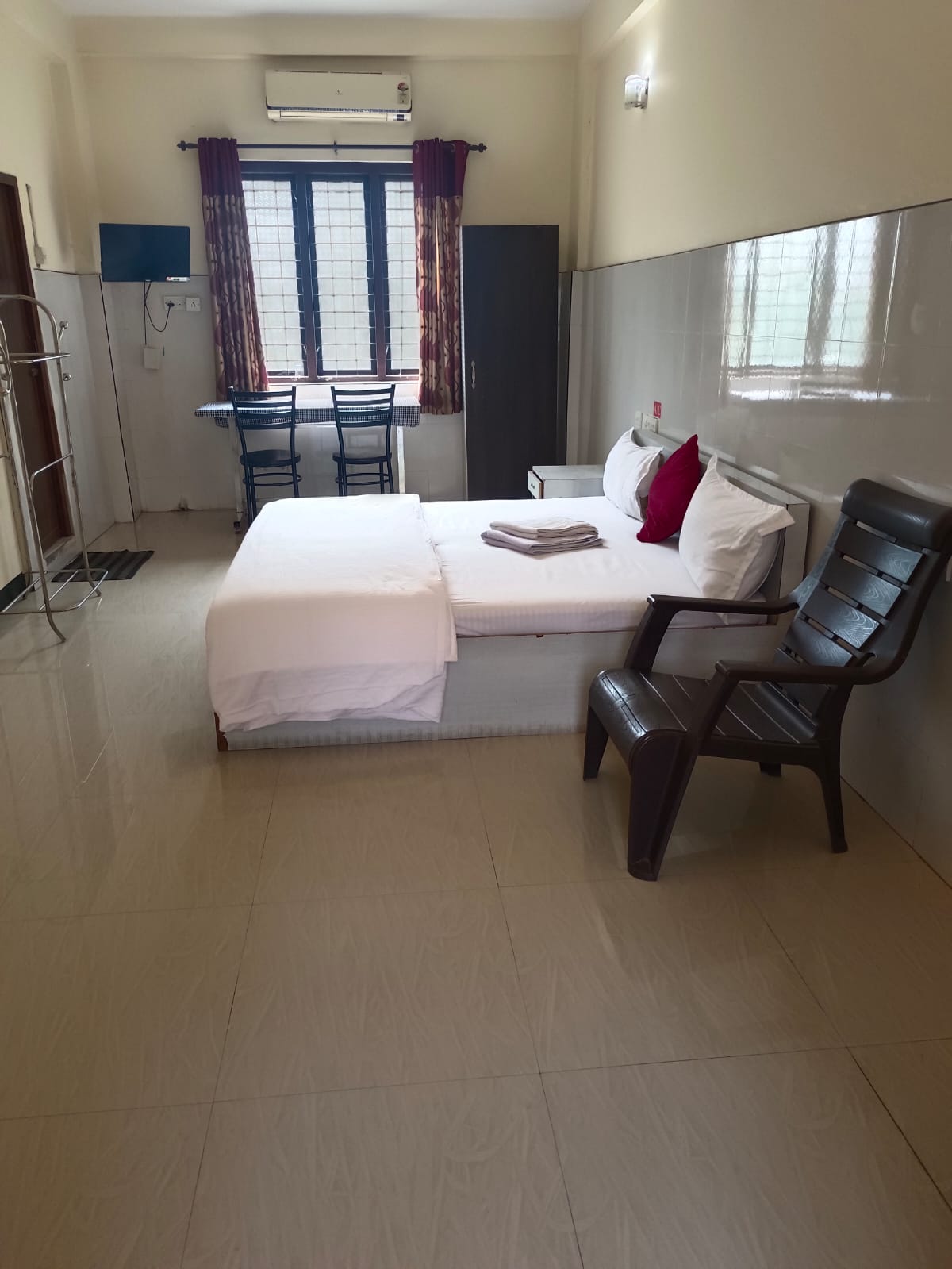 Malabar Tourist Home in Koduvally, Calicut - Tap to explore photos