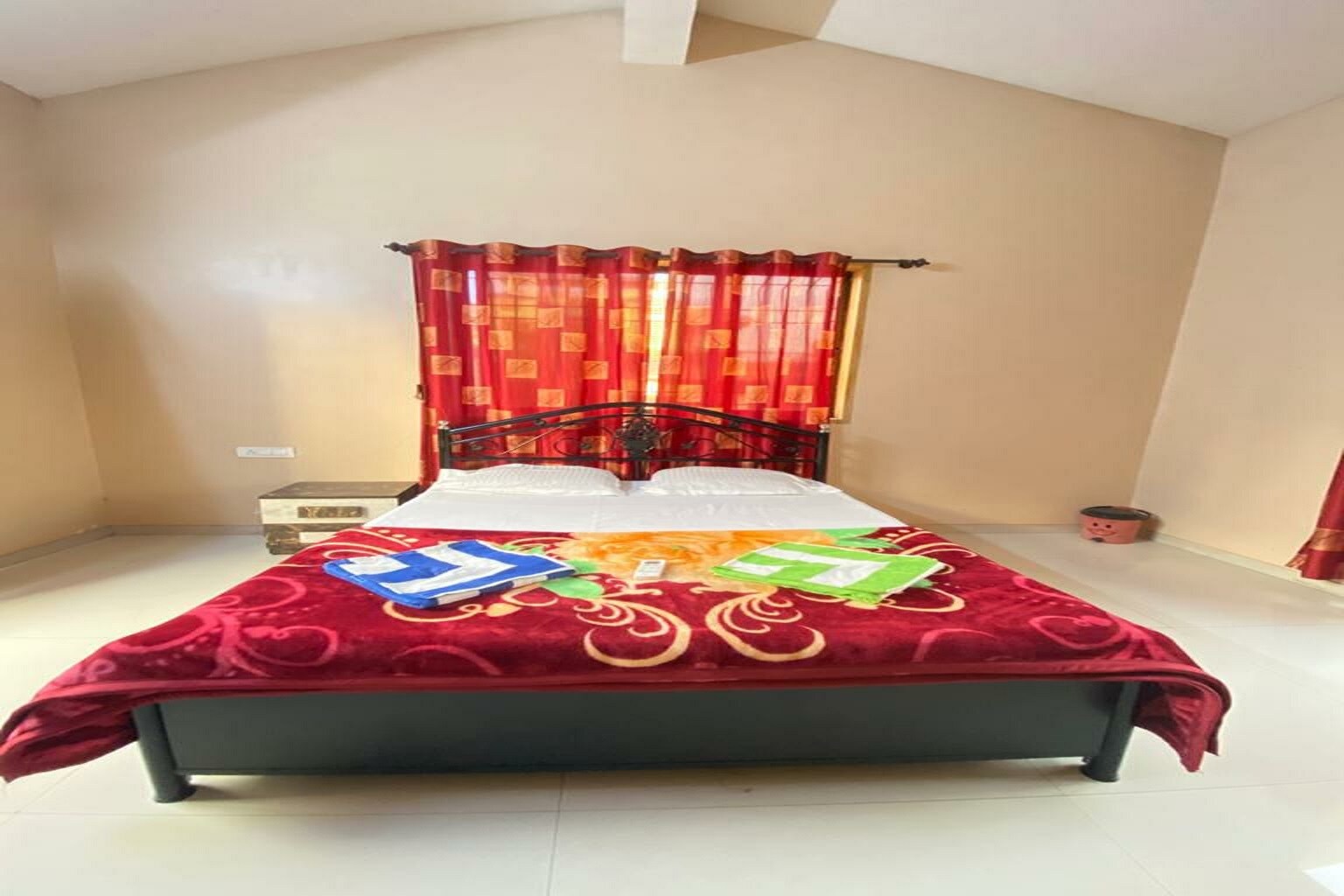 Aarya Villa (Mountain View) - Tap to explore photos