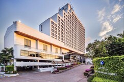 Cholchan Pattaya Beach Resort