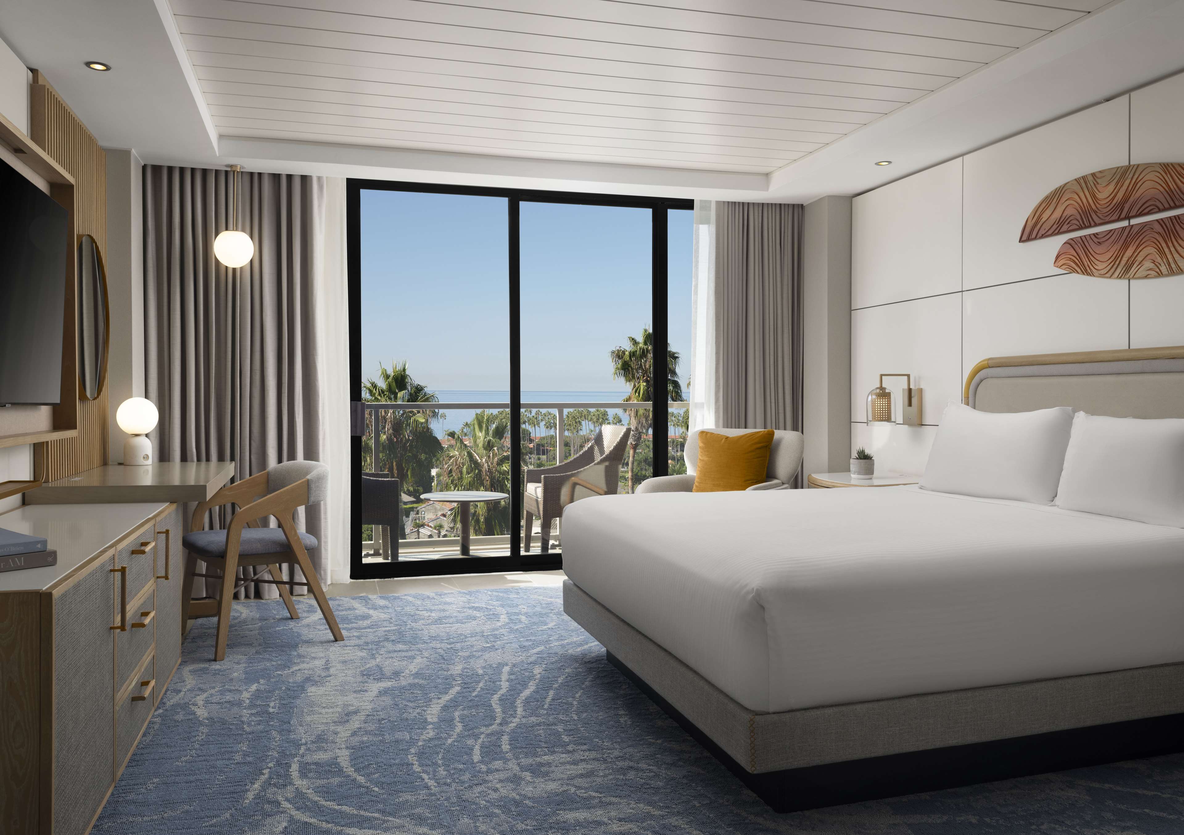 Hotel La Jolla, Curio Collection by Hilton - Tap to explore photos