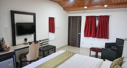 Ess & Bee Resorts Room Type - Deluxe Room