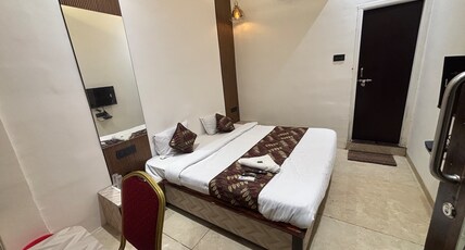 Hotel Rajdhani Room Type - Delux AC Room