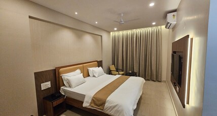 Hotel Rajtara Room Type - Executive AC Room