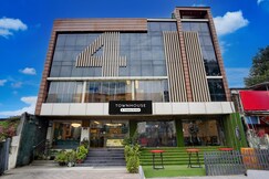Super Townhouse Prayagraj Central Bus Terminal Formerly Hotel Four View