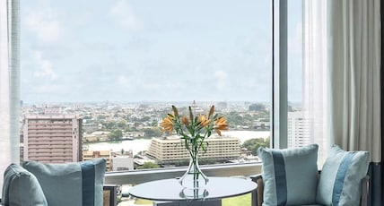 Shangri-La Hotel Colombo Room Type - Deluxe Lake View King Room Shangri-La Hotel Colombo Room Type - Deluxe Lake View King Room