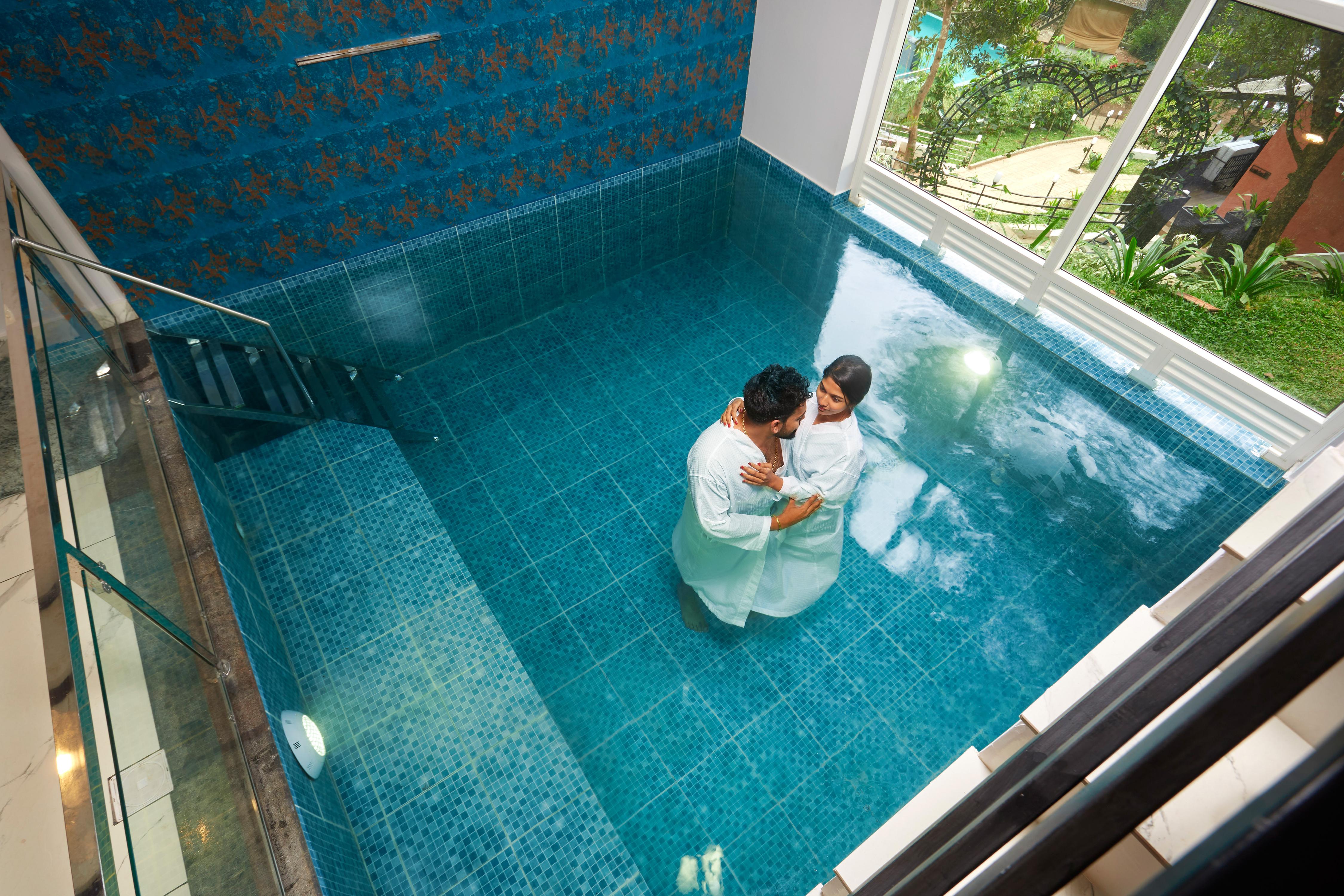 ERA Resort by Stride - Tap to explore photos