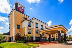 Best Western Plus Barsana Hotel & Suites