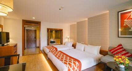 The Royal Paradise Hotel & Spa Room Type - Premier Deluxe Room - Royal Wing with Bathtub The Royal Paradise Hotel & Spa Room Type - Premier Deluxe Room - Royal Wing with Bathtub