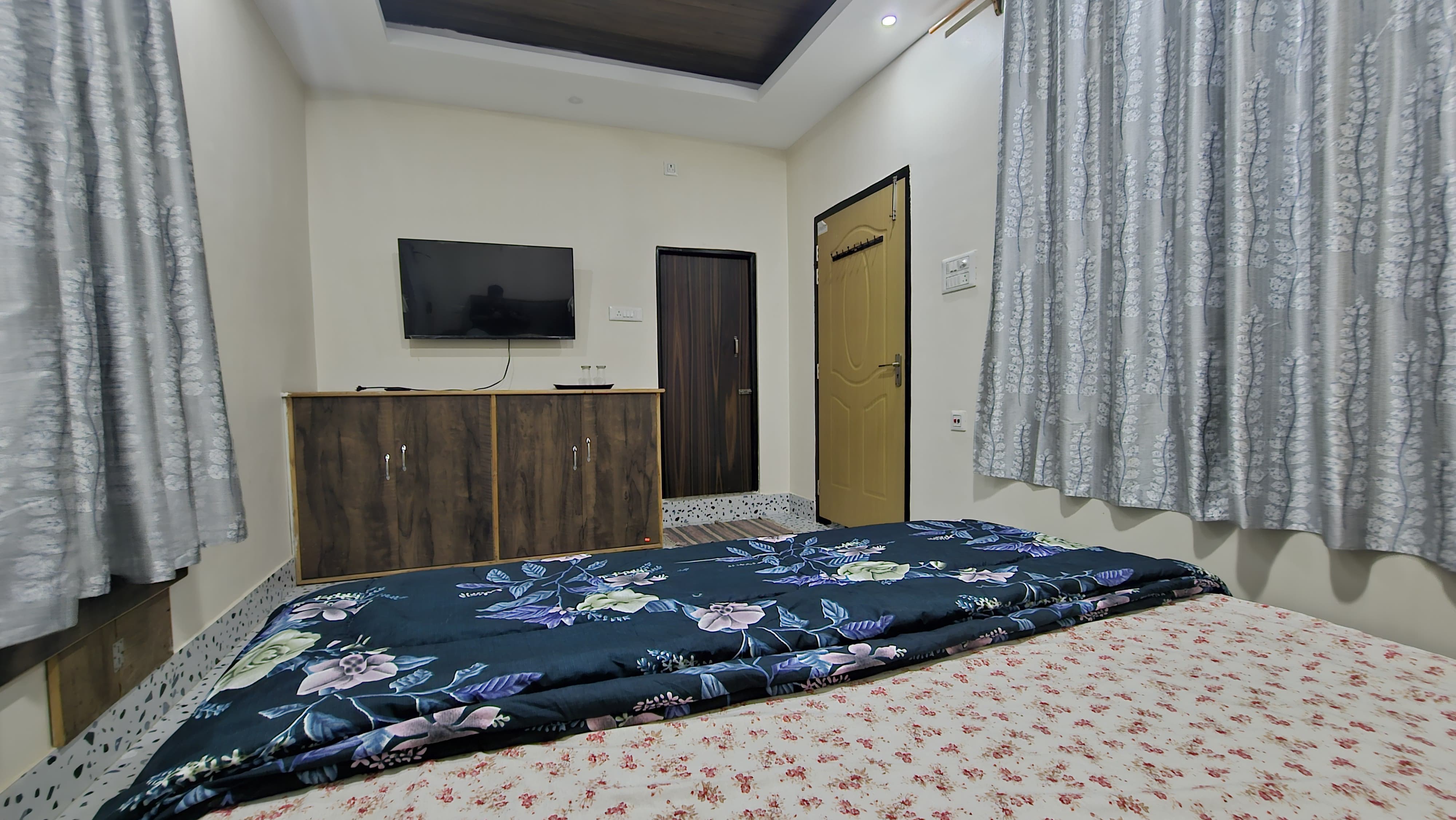 Vaanya retreat - Tap to explore photos
