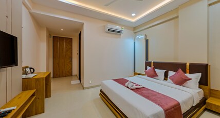 Hotel The Container Room Type - Super Deluxe Room AC