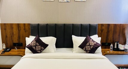 Hotel Royal Empire Room Type - Silver Room Hotel Royal Empire Room Type - Silver Room