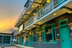 Traverse Hostel Kasol