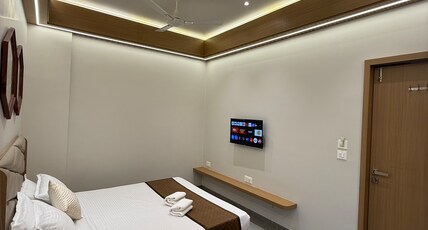 TEJASVI BANQUETS Room Type - Suite Room