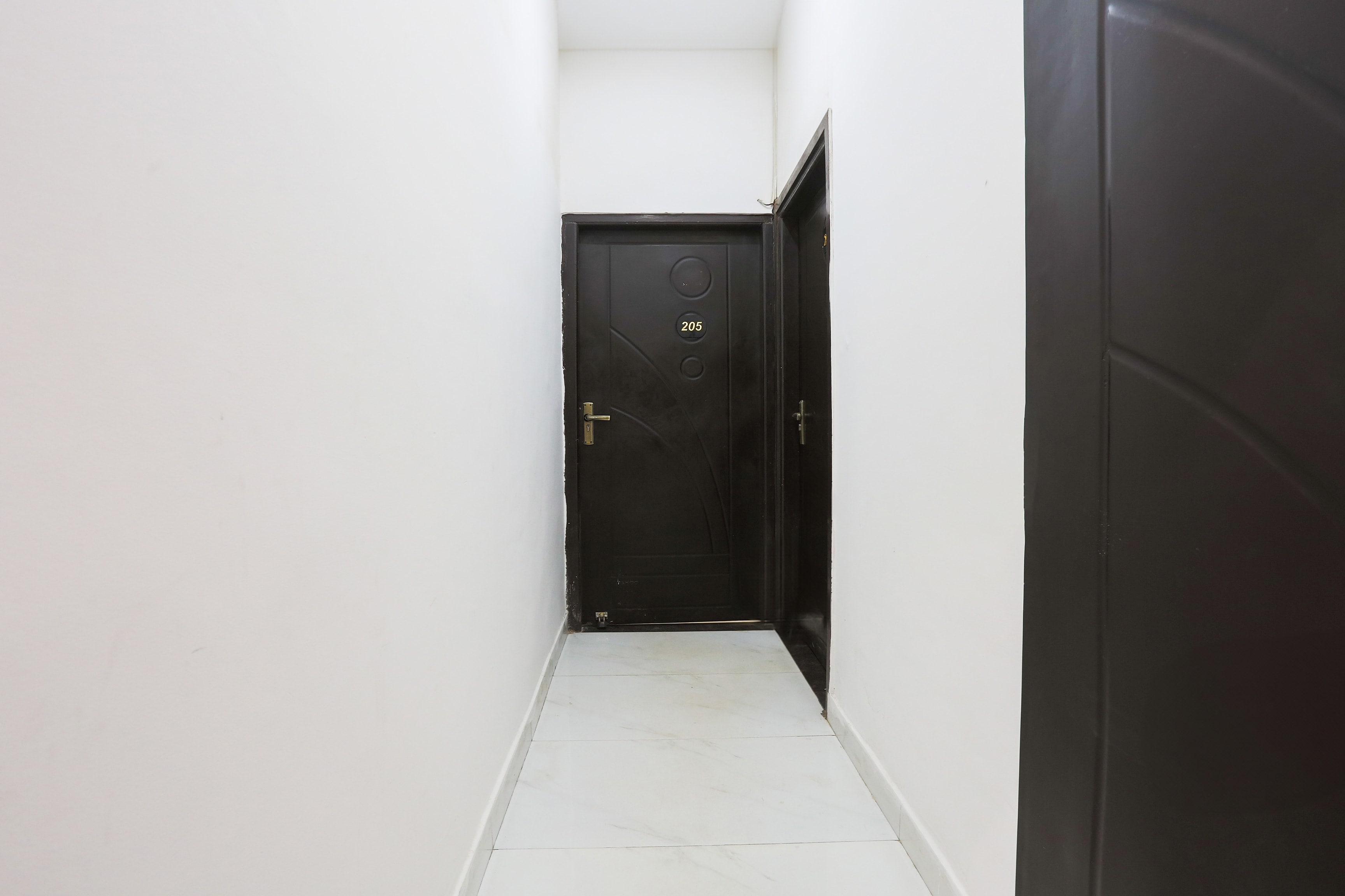 Hotel O Dwarka Sector 9 Formerly Silver Palace - Tap to explore photos