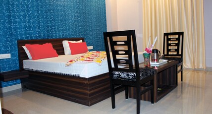 Hotel Annex Inn Room Type - Deluxe Room