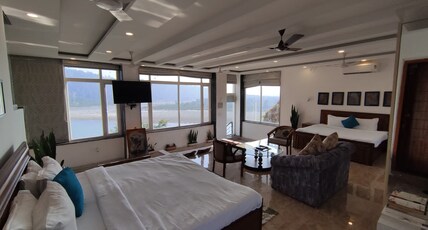 Meeram Ganga, A Heritage Stay by the Ganges Room Type - Ganga View Family Suite
