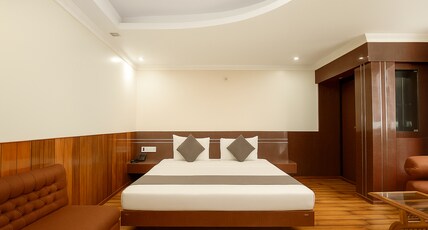 Hotel Berries Room Type - Super Deluxe