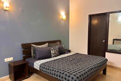 cozy room on main road