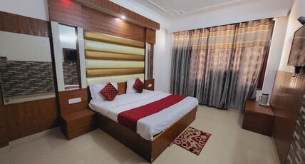 Hotel New Blue Sapphire Room Type - Double Bed AC Room