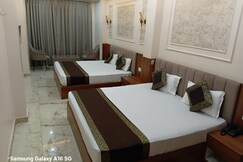 Darshan Homestay | Walkable to Kashi Vishwanath Temple