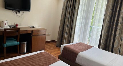 UDS Villa - Next to VFS, Walking to Connaught Place Room Type - Superior Deluxe Twin Room