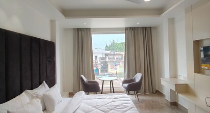 Hotel Shree Mahaveer Room Type - DELUX