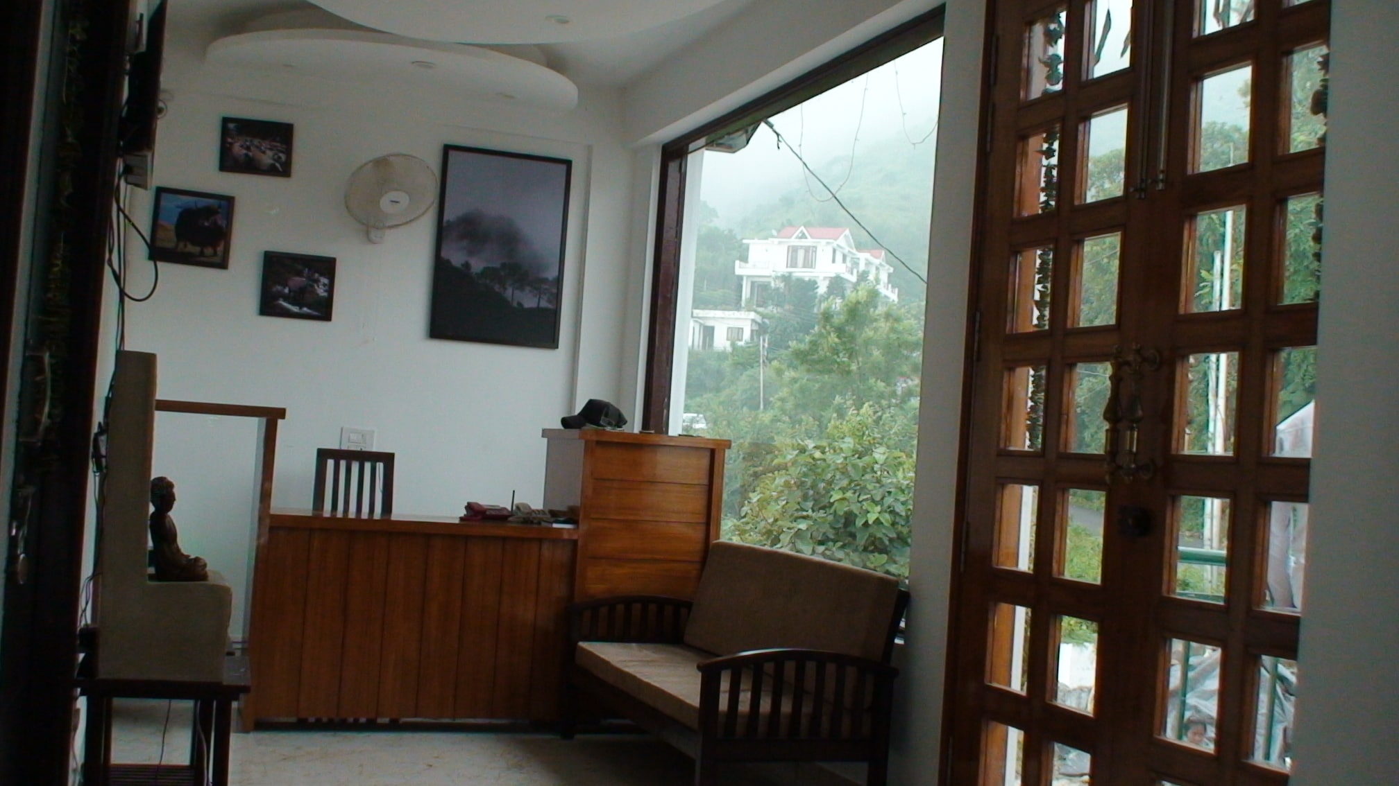 Hillock Guest House - Tap to explore photos