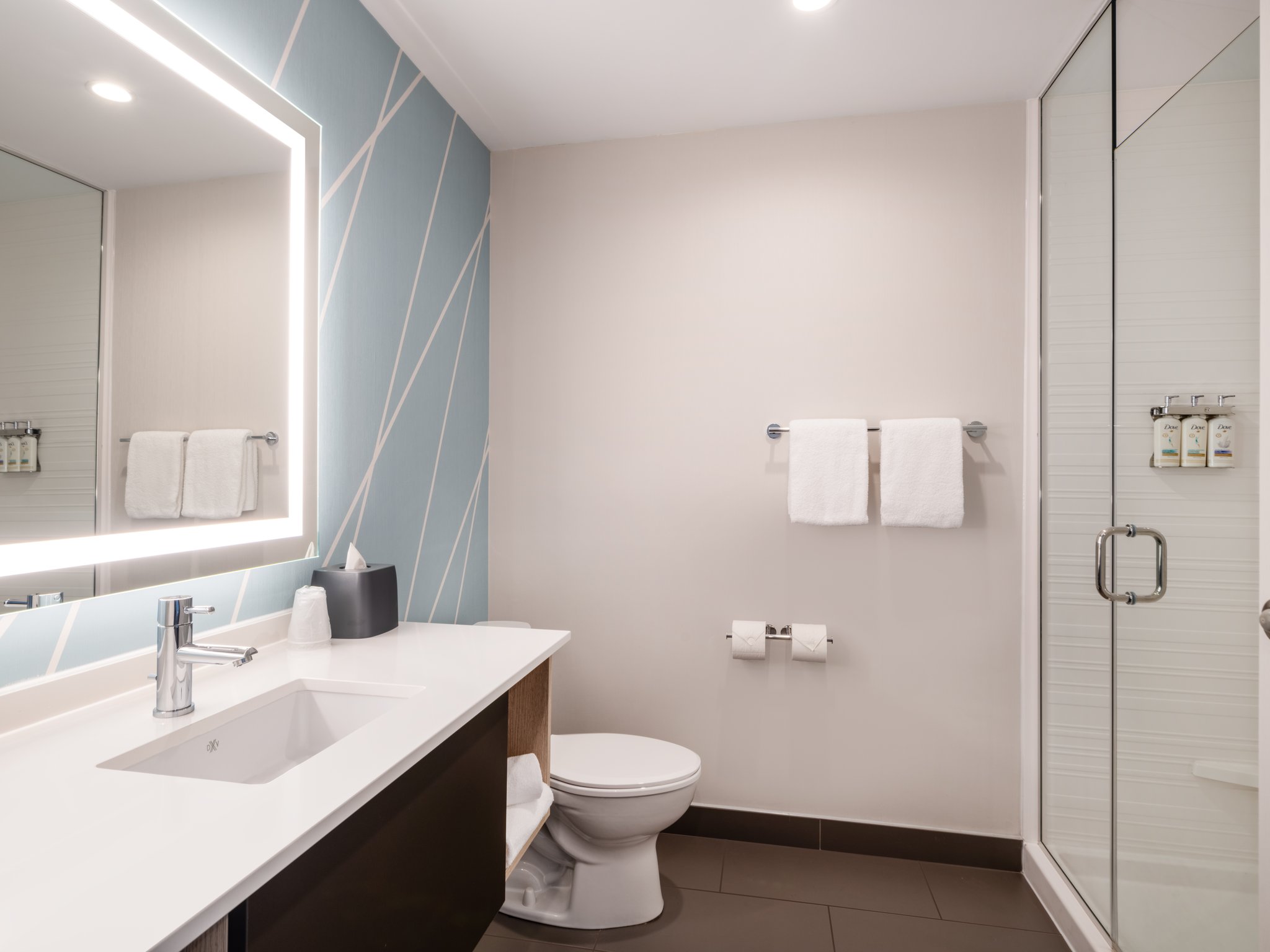 avid hotels TORONTO - VAUGHAN SOUTHWEST - Tap to explore photos