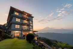 Summit Enigma Resort & Spa, Lamahatta