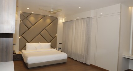 M S VICTORIA Room Type - Suite
