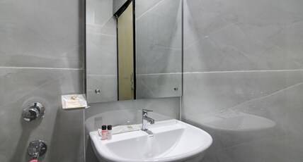 Hotel O SS INN Room Type - Classic