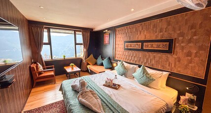 Rare Himalayas Meridian  2 Minutes from MG Marg, Gangtok Room Type - Meridian Suite Room