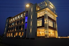 Address of DEYS HOTEL