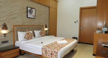 Hotel Jannat Celebration Room Type - Deluxe Room