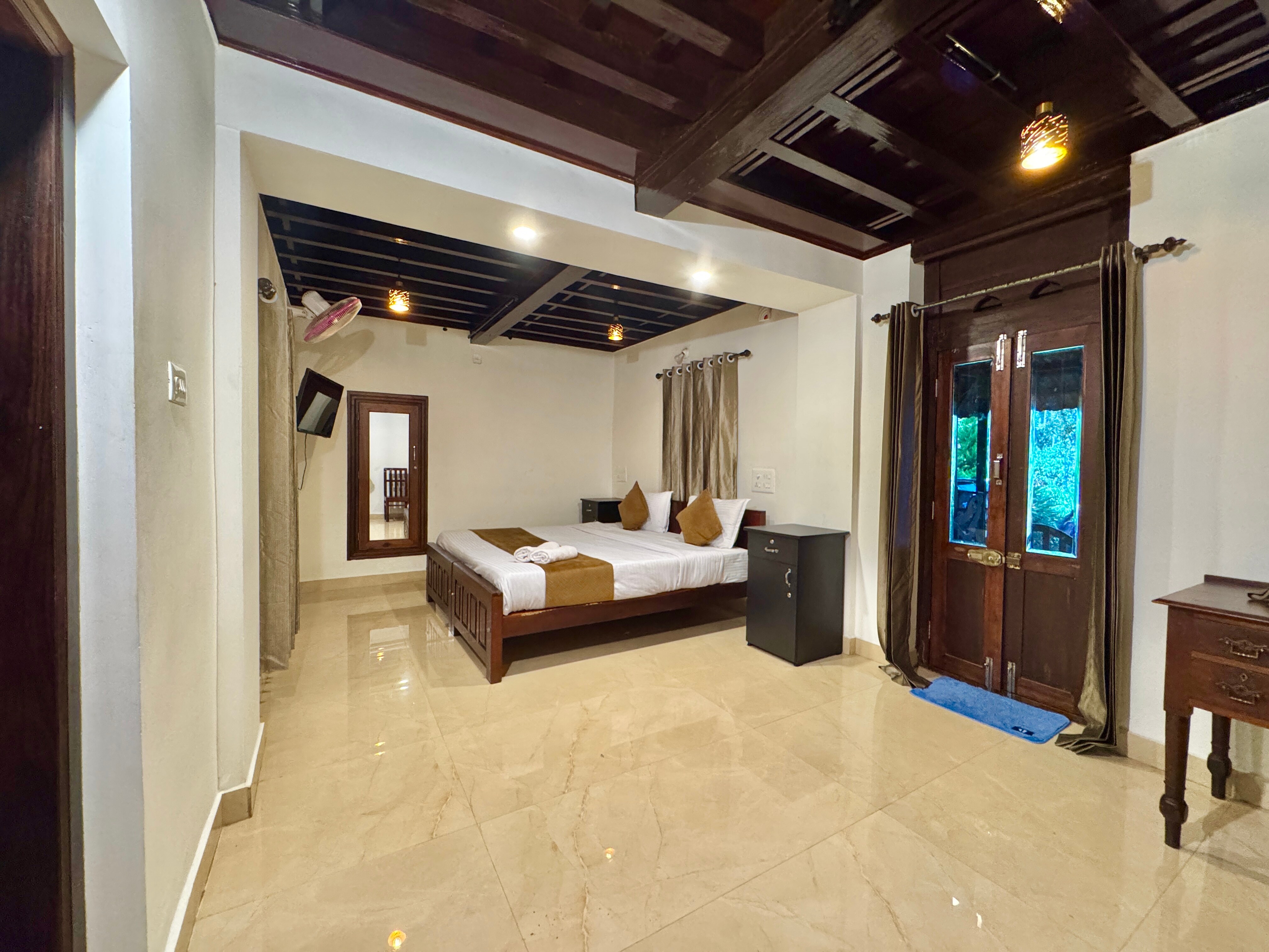 Angadenz Plantation Pool Villa Homestay - Tap to explore photos