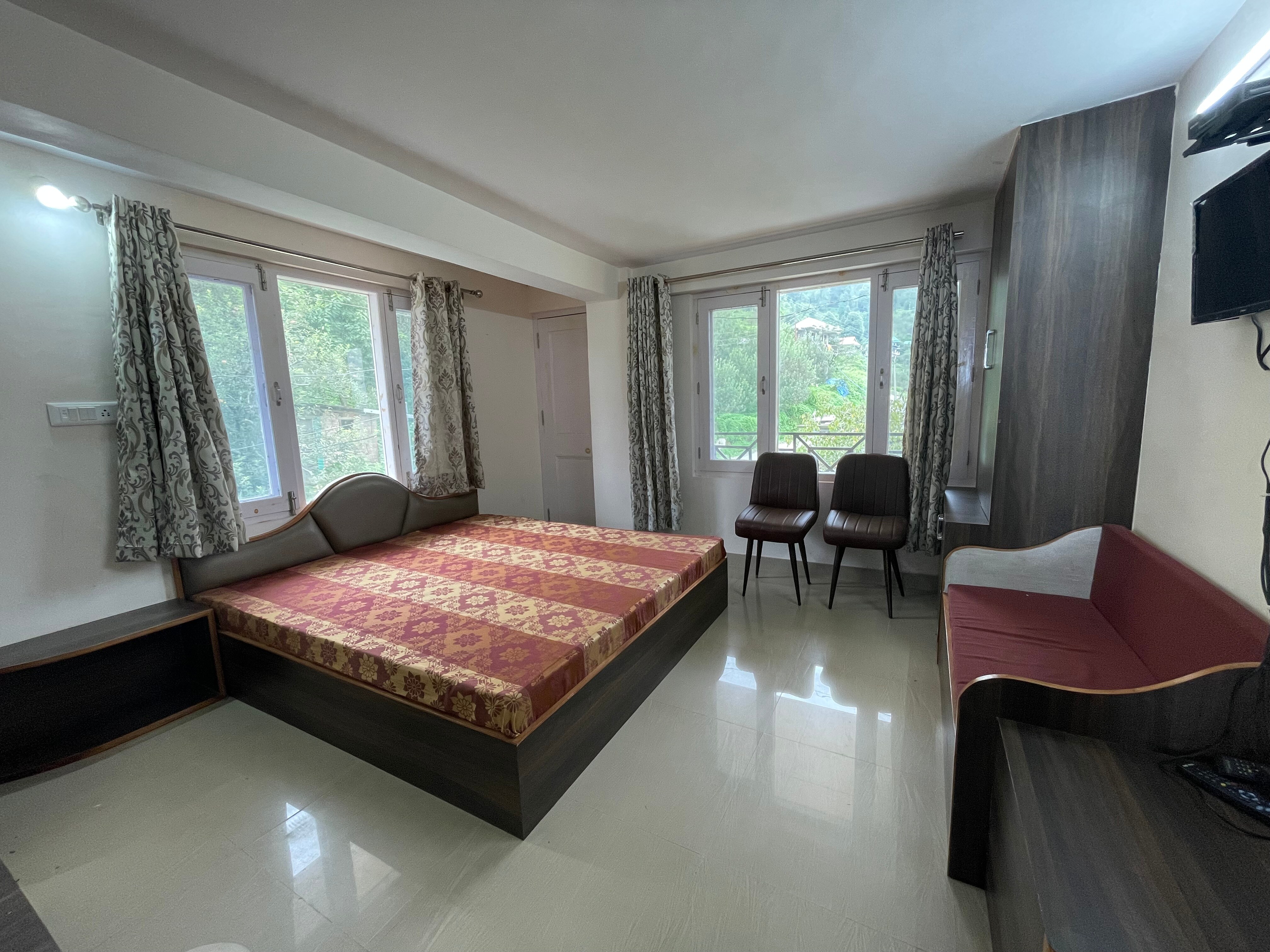 Hotel Jeevan Jyoti - Tap to explore photos